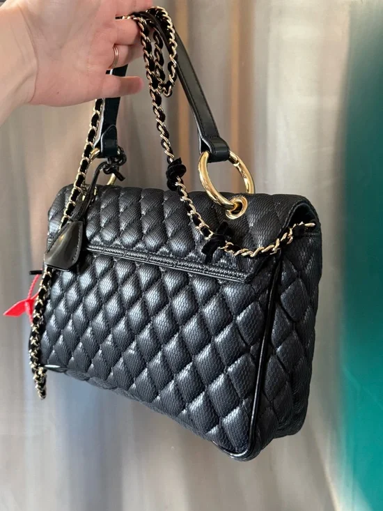 RED Valentino Quilted Black Shoulder Bag with Gold Hardware - Picture 2 of 5